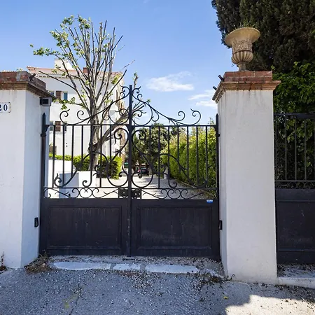 Coquette Studette, Apercu Mer, A 400m Des Plages Apartman